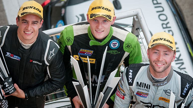 Mini Challenge Brands Hatch 4